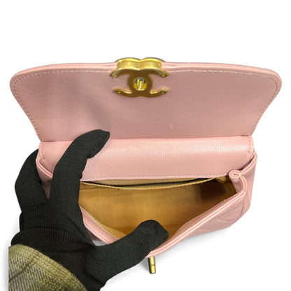 CHANEL Mini Matelasse Chain Shoulder Bag CH198