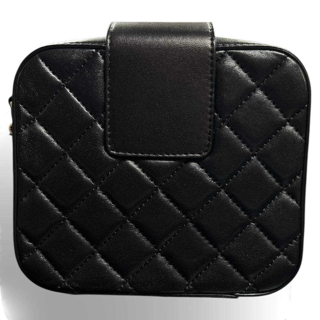 CHANEL Matelasse Chain Shoulder Bag CH1985