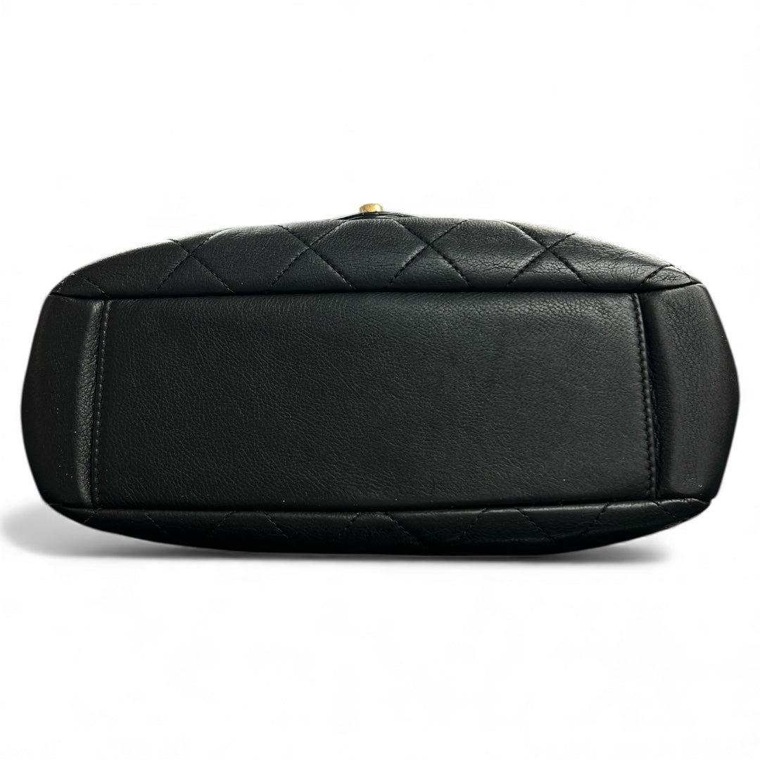 CHANEL Matelasse Black Shoulder Bag CH1976