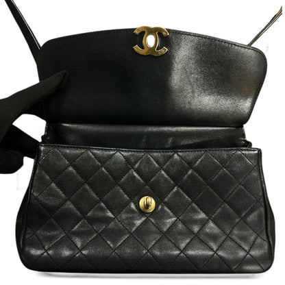 CHANEL Matelassé Black Lambskin Shoulder Handbag CH1961