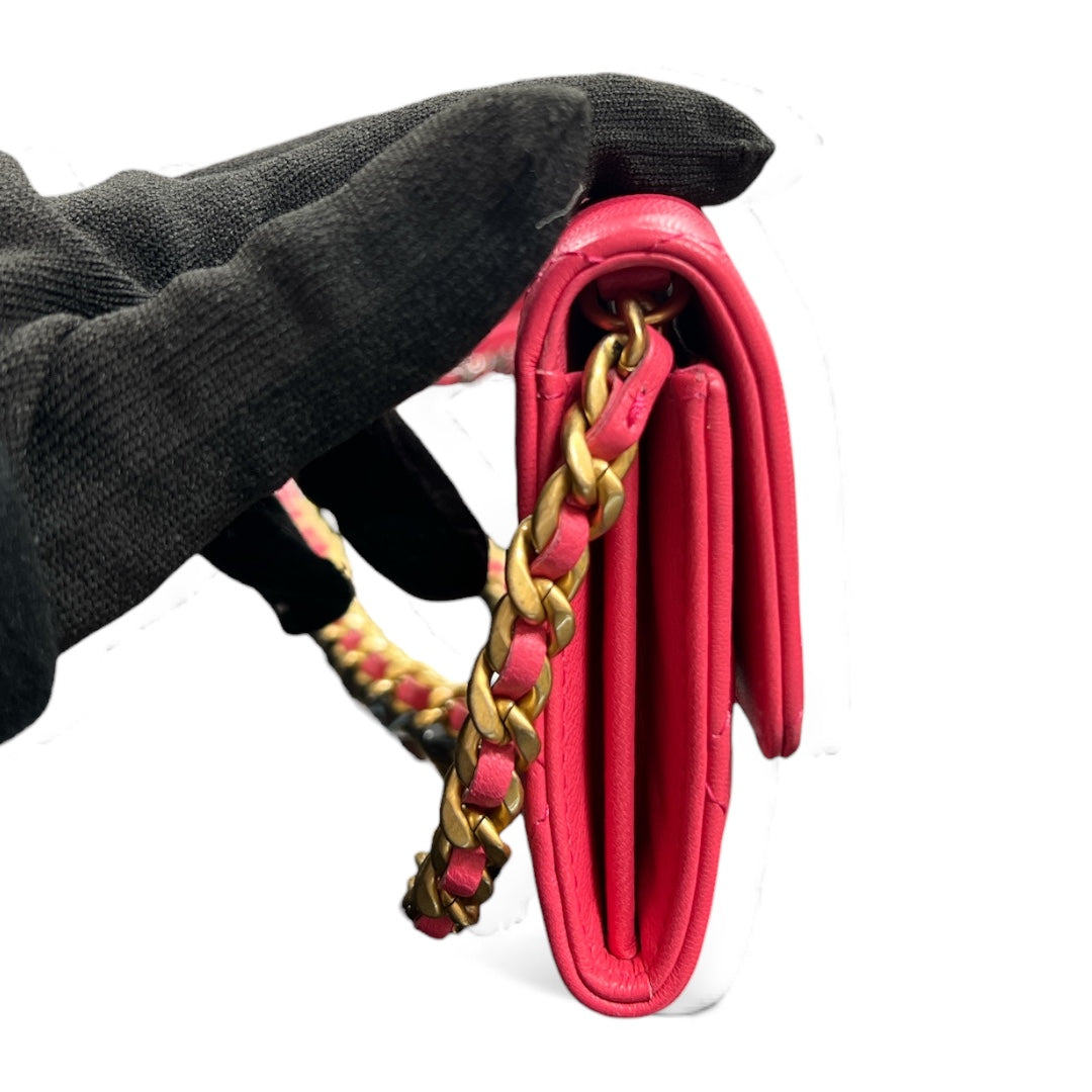 CHANEL Pink Matelasse Leather Chain Wallet CH1944