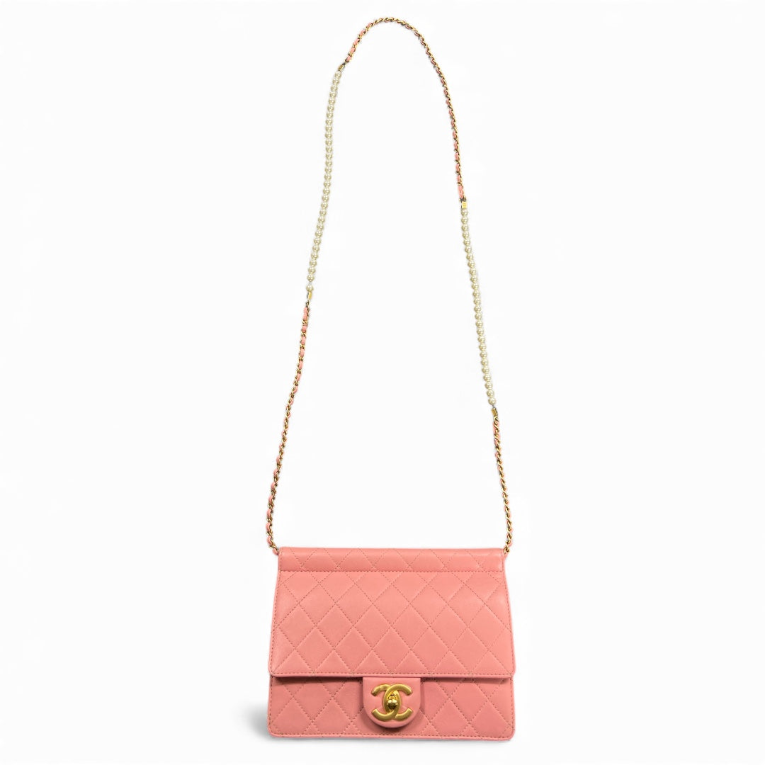 CHANEL Matelasse Pink Shoulder Bag CH1937