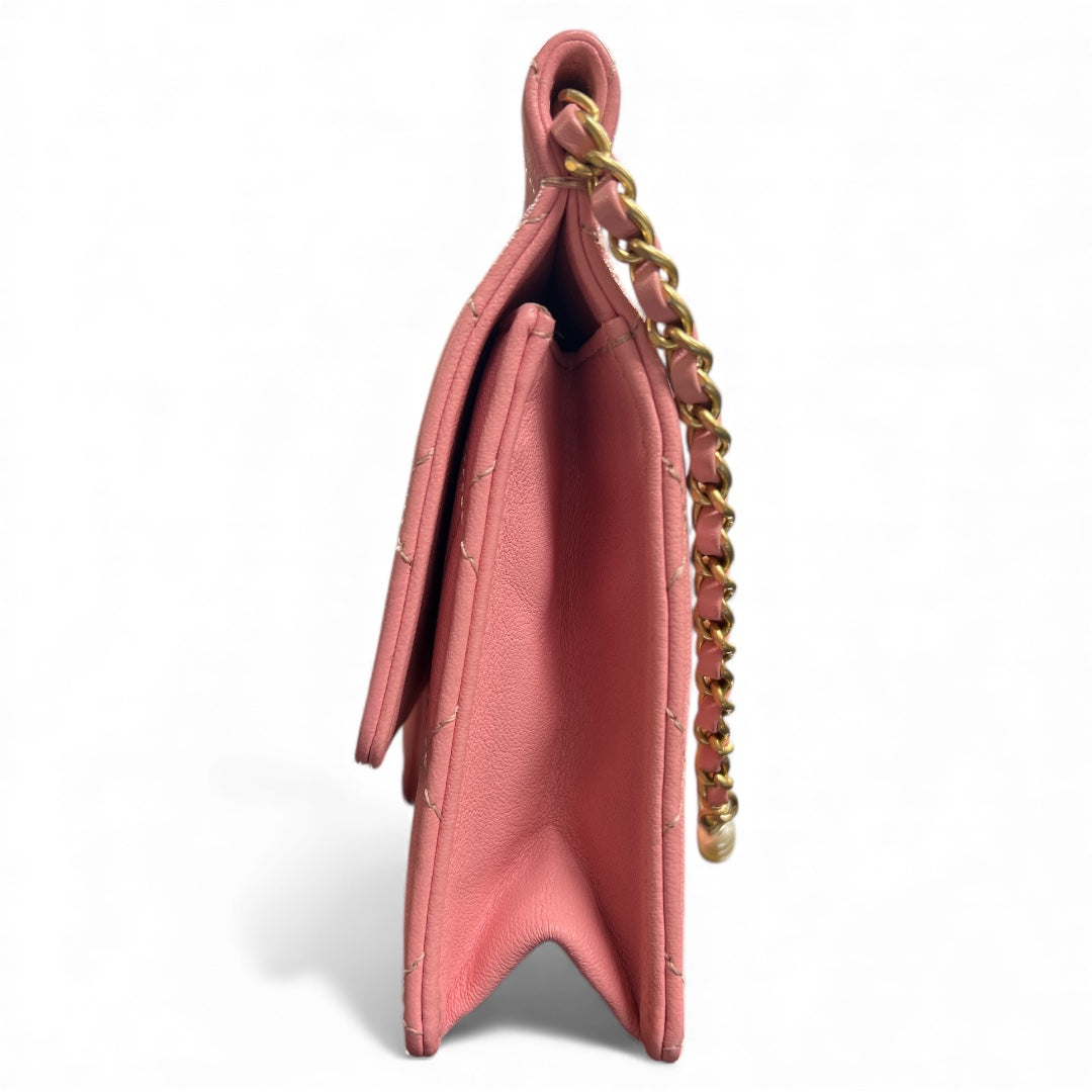 CHANEL Matelasse Pink Shoulder Bag CH1937