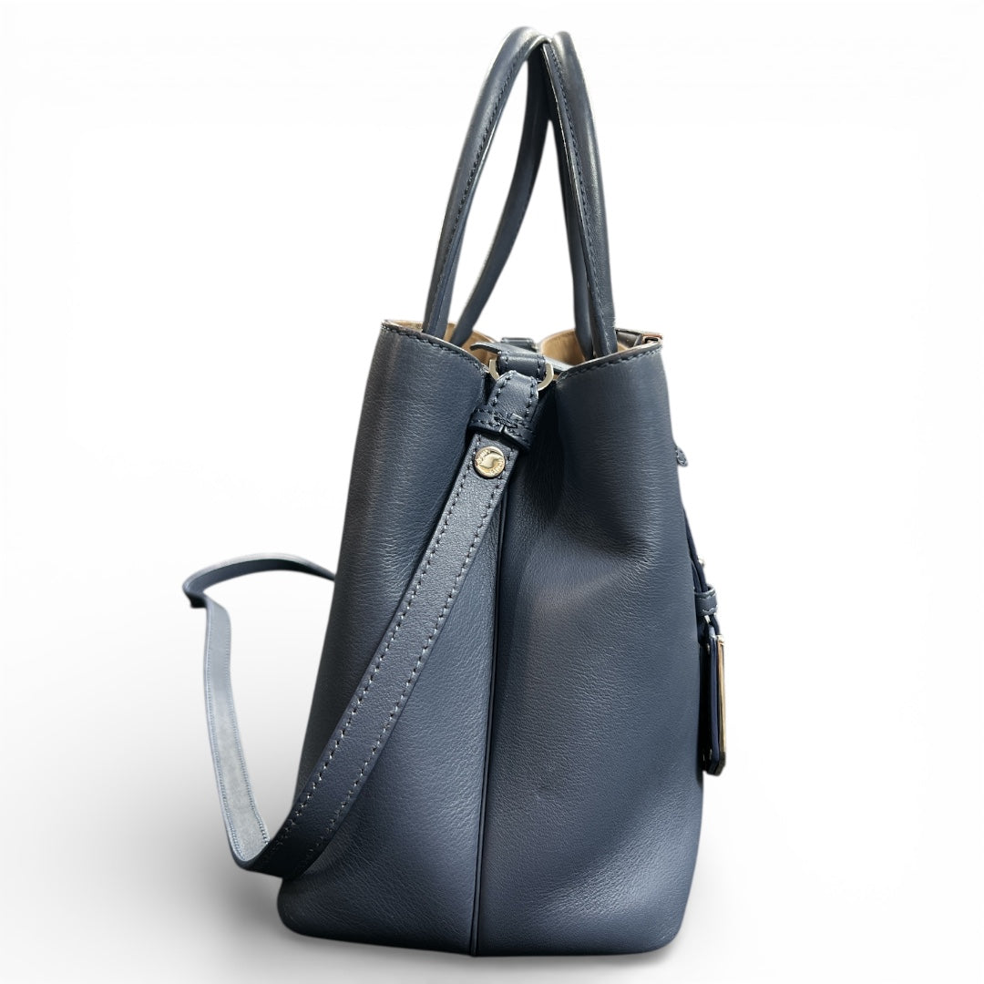 FENDI Dark Blue Leather Handbag FE332