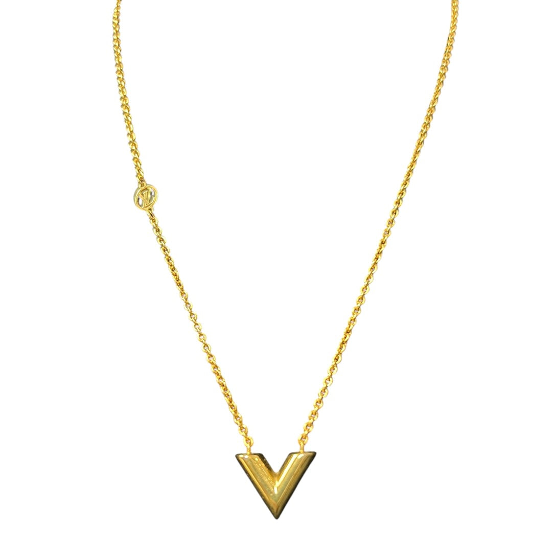LOUIS VUITTON Essential V Necklace Gold-tone 45cm LO2053