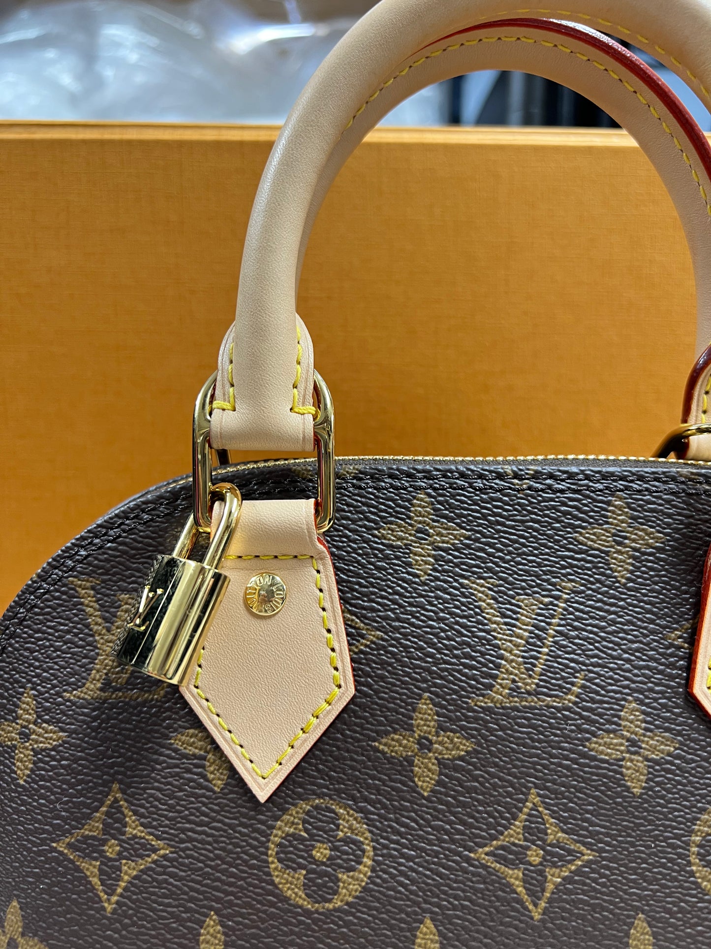 LOUIS VUITTON Monogram Alma BB 2-Way Shoulder Bag Handbag Brown Canvas LO2245